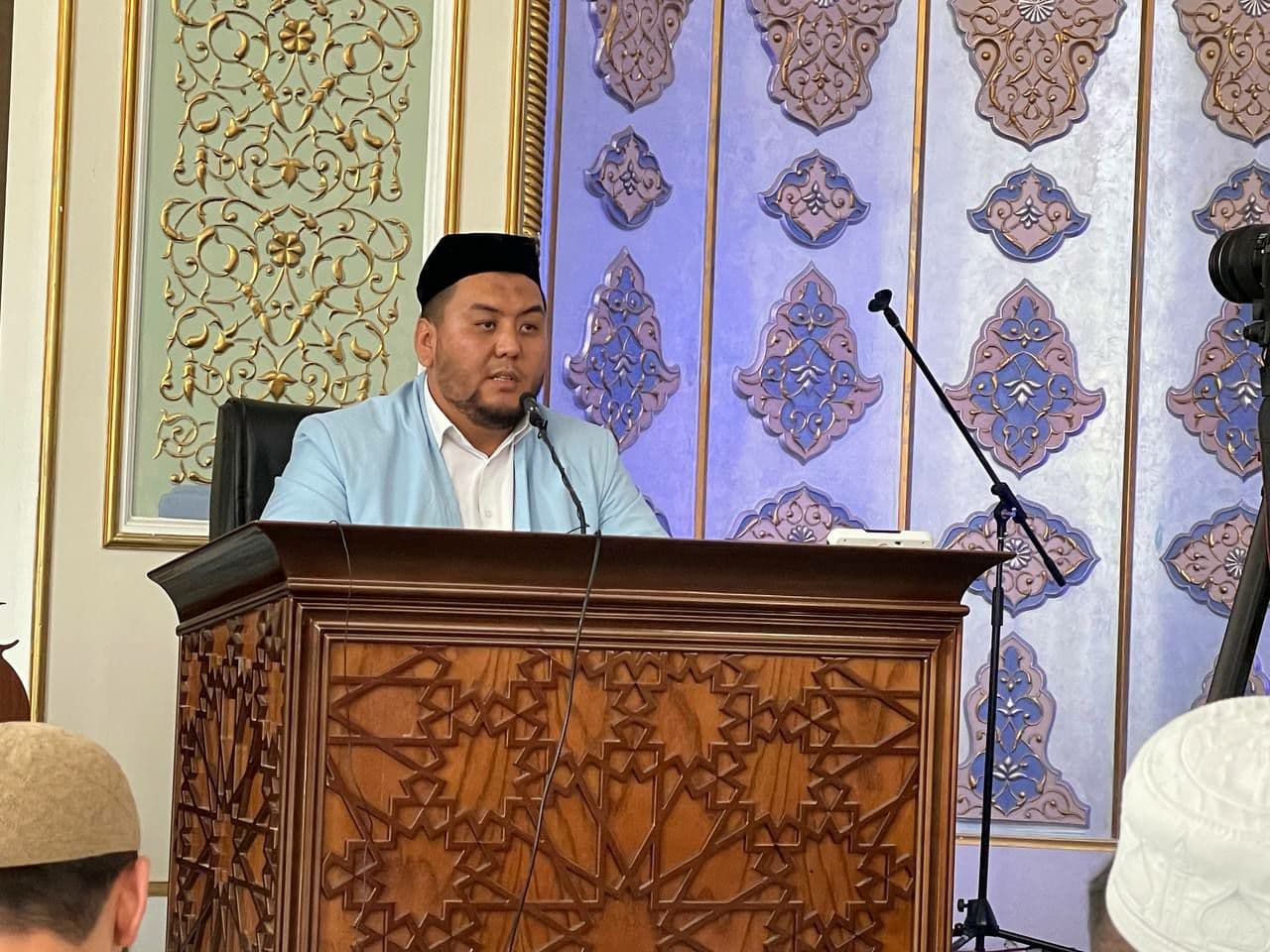 Master Yahya Ubaydullah ugli visited two mosques in the capital